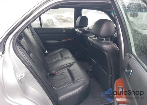 2000 Acura Rl 3.5 z USA, uszkodzony, nr VIN JH4KA9661YC002726